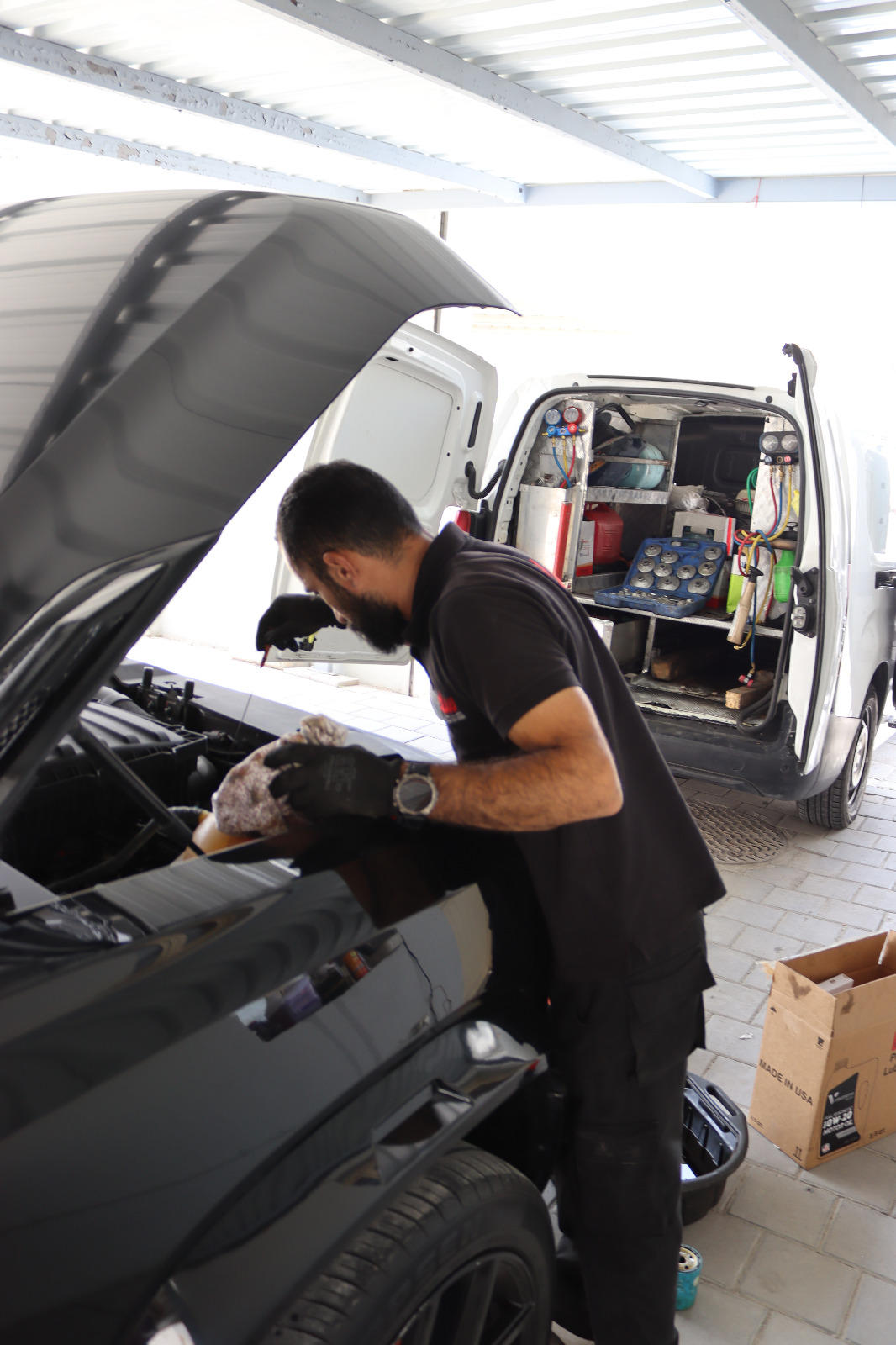 Certified mobile car technician